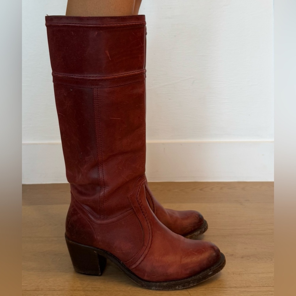 Women’s Frye boots red